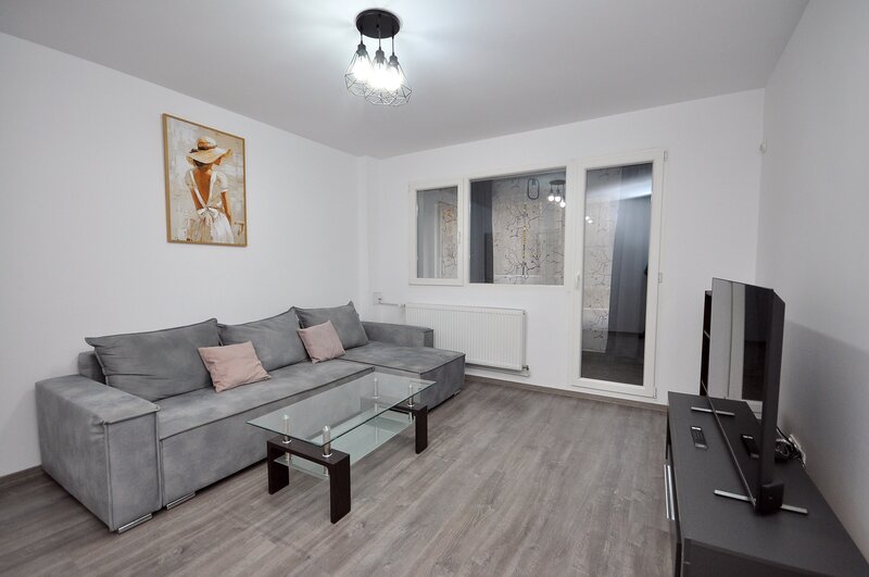 Drumul Taberei Apartament 2 camere renovat Favorit la 2 minute metrou
