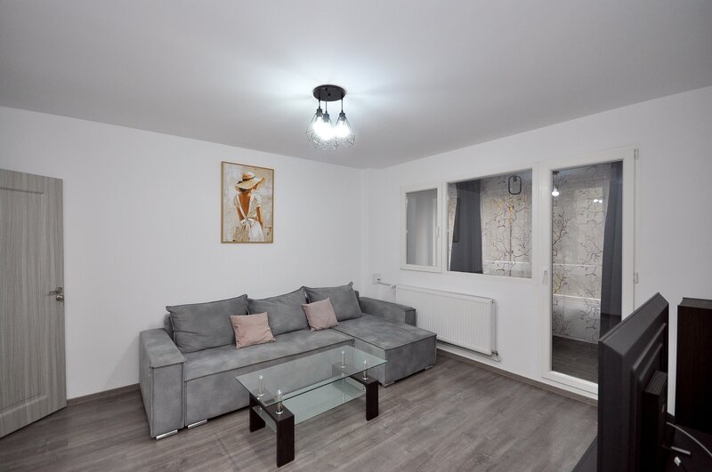 Drumul Taberei Apartament 2 camere renovat Favorit la 2 minute metrou